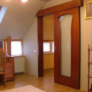 A tolóajtó számtalan kombinációs lehetőséget teremt a lakásban