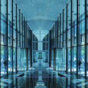 Az üvegajtó előnyei és hátrányai – érdemes üvegajtót használni?