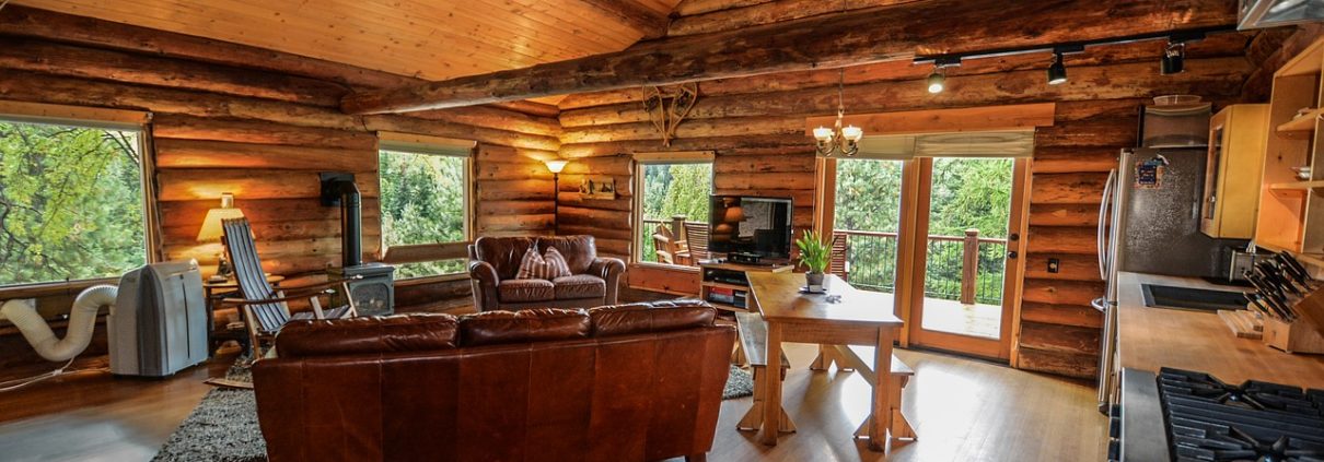 Milyen ajtó ideális a nyaralóba, kánikula idejére?