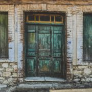 Mikor szükséges lecserélni a beltéri ajtókat?