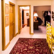 Hogyan teremtsünk egységes, harmonikus megjelenésű otthont a nyílászárók segítségével?