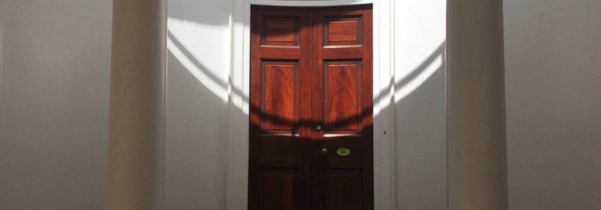 Mi a valódi fa beltéri ajtók 5 előnye?