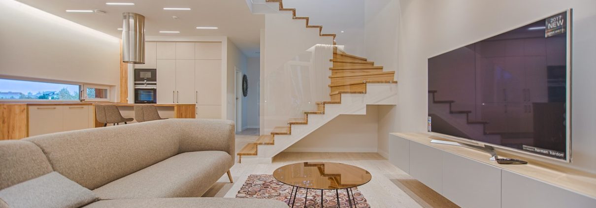 Hogyan válasszunk beltéri ajtót okosotthonhoz?