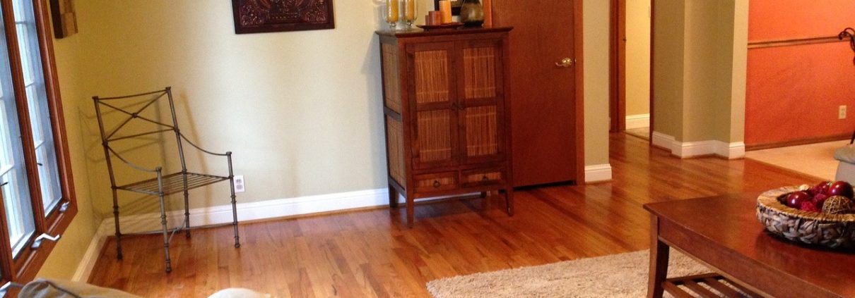 Hogyan válasszuk ki a megfelelő beltéri ajtót – ha kisgyermek is van a családban?